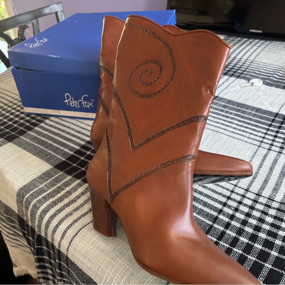 Gorgeous Peter Fox Boots , new never worn... just needs new rubber on heels.